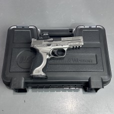 Smith & Wesson M&P 9 M2.0 Metal w/ Holosun